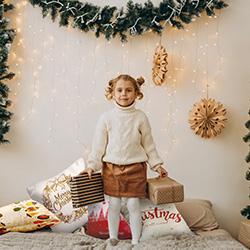 Vianočné nápady: Útulné interiéry s puzdrami, vankúšmi a textilnými dekoráciami